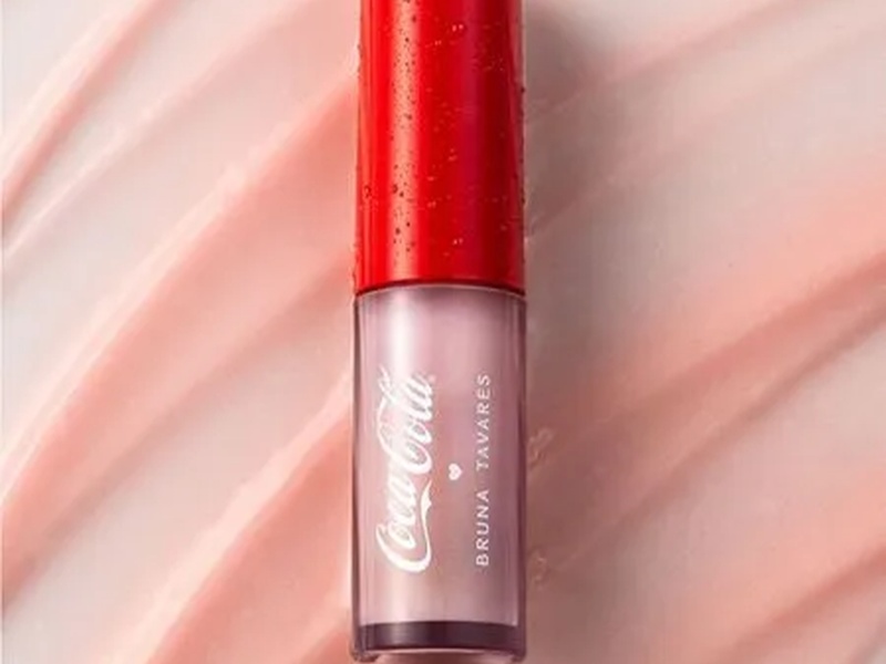 Image Produto BT Coca Cola Hidratante Labial Refresh Your Lips Bruna Tavares